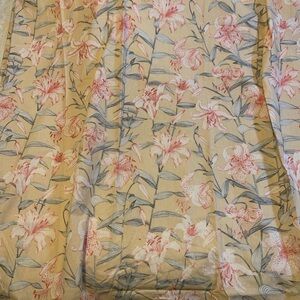 *NWOT* Brand New & Never Used Fitted Bedsheet / TWIN